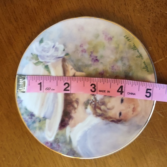 Vintage 1997 Avon Mothers Day Plate - Picture 4 of 4
